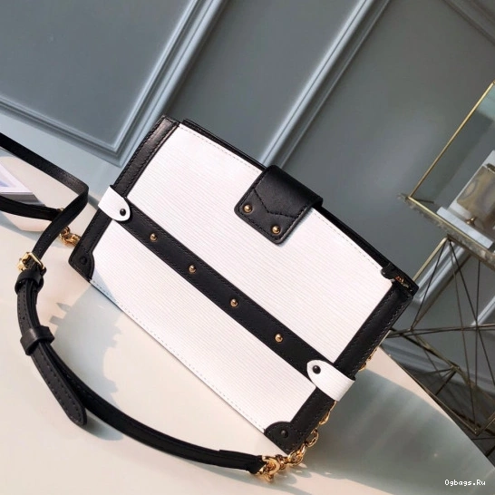 TRUNK Vuitton CHANELUTCH Louis 0425